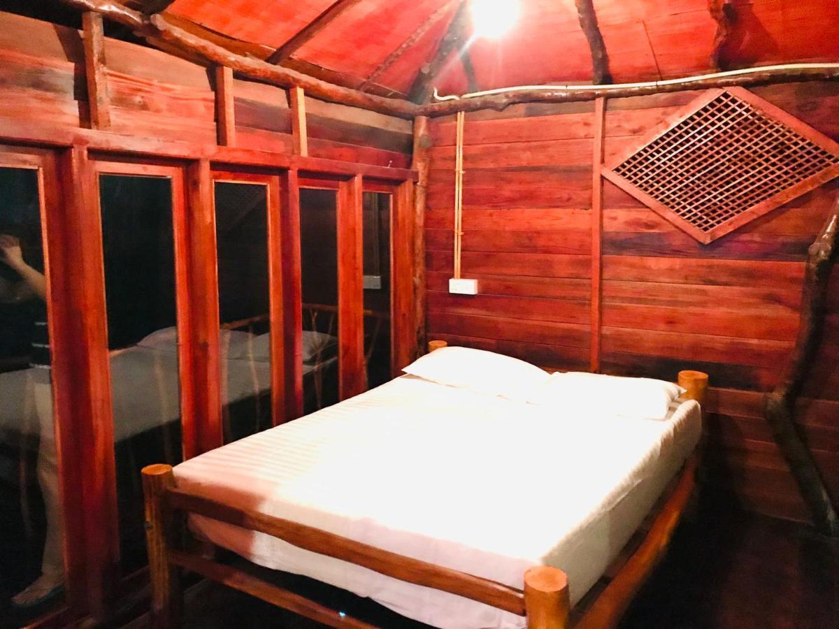 Yala Eco Tree House New Hotell Tissamaharama Exteriör bild
